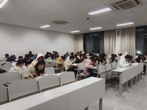 当代大学生活图鉴|理想?现实?大学生活原来是这样!